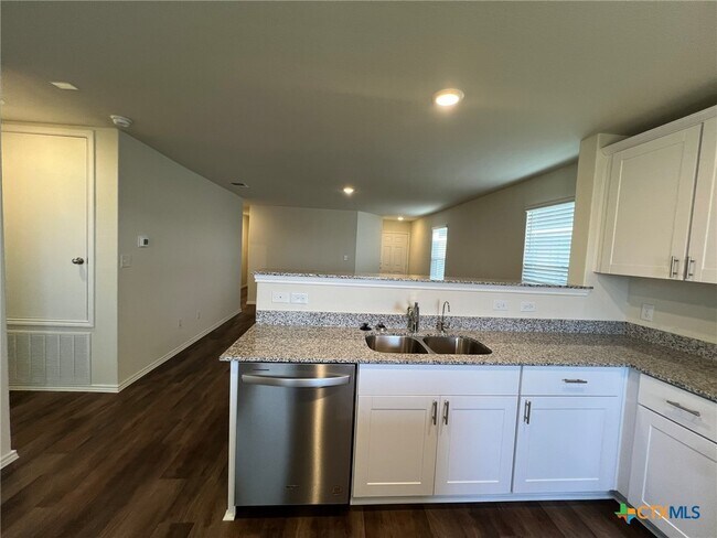 Photo - 760 Heartseed Ave