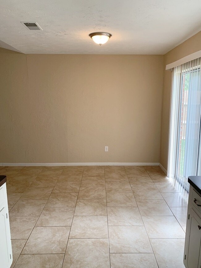 Photo - 2334 Marble Falls Dr