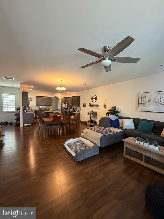 Photo - 109 S Village Cir