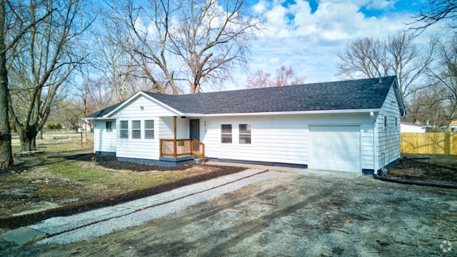 Building Photo - 8810 Beechwood Ave Rental