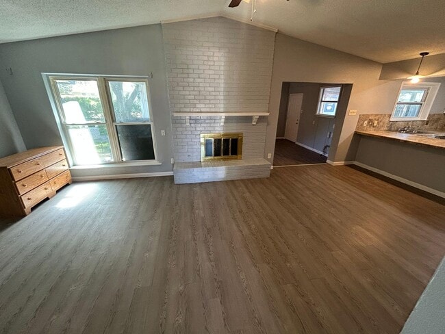 Photo - 3734 Clubway Ln