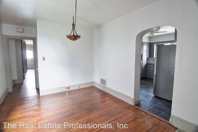 Photo - 2 br, 1 bath House - 1144 Queen St