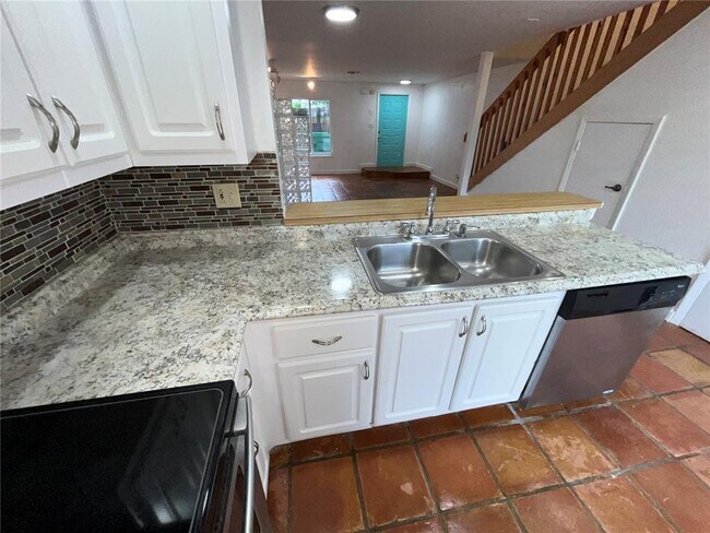 Photo - 5176 S University Dr