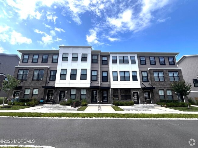 Building Photo - 19 Midway Rd N Rental