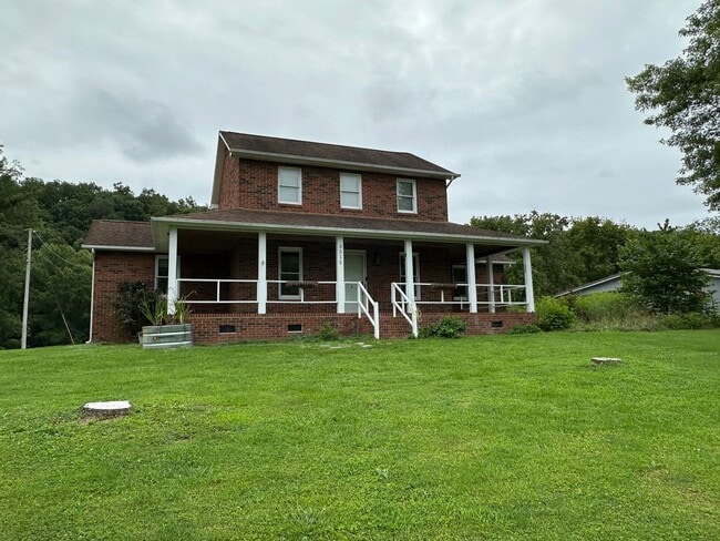 Building Photo - 3515 Reservoir Rd
