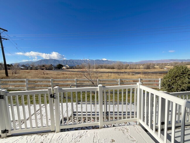 Photo - 3 Bedroom Townhome Available Near Hancock Expy & S Powers Blvd!