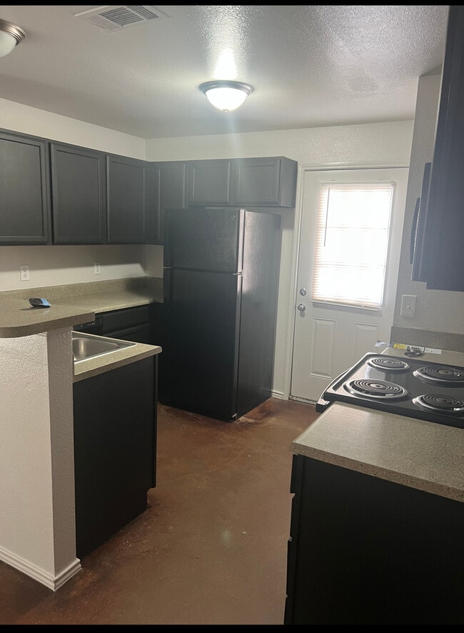 Photo - 7802 Downe Dr