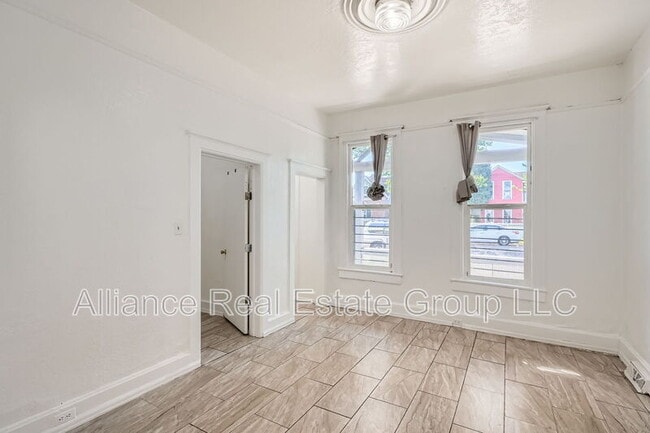 Photo - 2827 California St