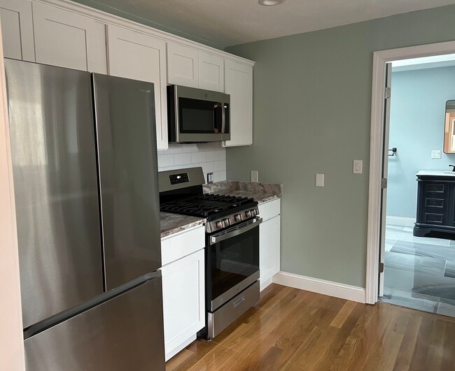 266 Pleasant St Unit 2