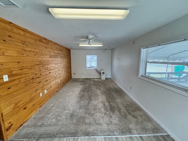 Photo - 306 N Iona Ave