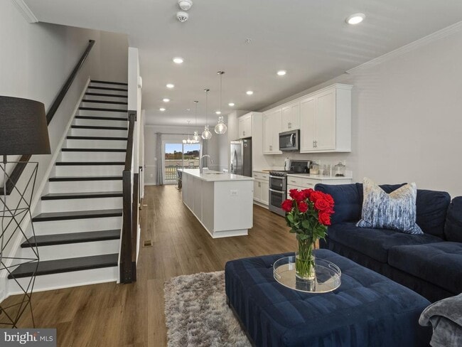 Photo - 4810 Vista Glen Ln