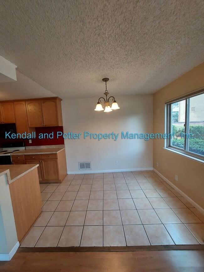 Photo - 2 Bed/1 bath Condo close to Capitola Village