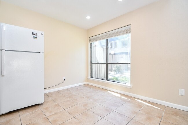 Photo - 9536 Windswept Ln Unit 9536