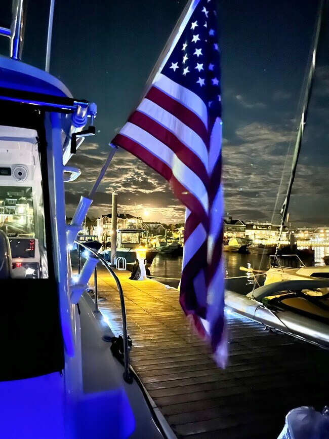 Photo - 31 Coddington Wharf Unit Coddington Whf Newport RI