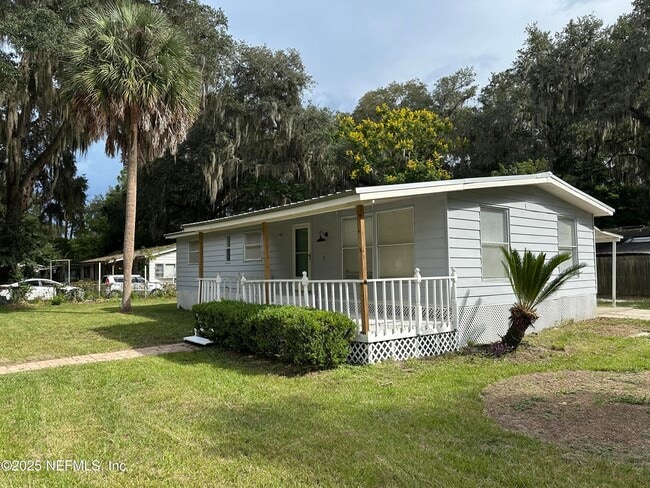 Photo - 1104 Harmony Dr N