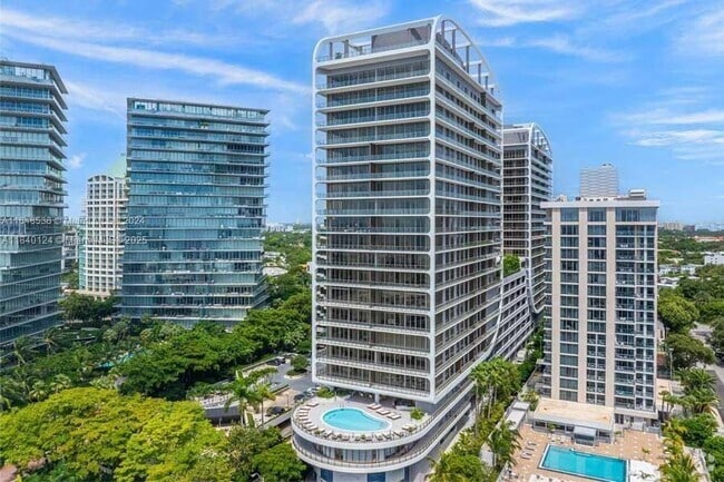 Building Photo - 2678 Tigertail Ave Unit 1603 Rental