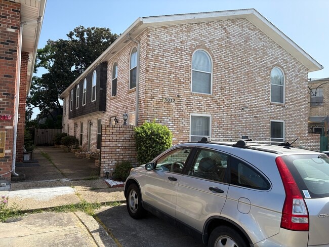 Building Photo - 3013 15th St Unit B