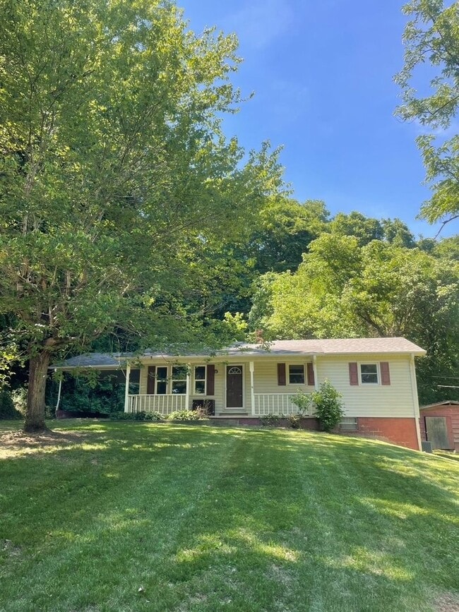 Building Photo - NEW RENTAL LISTING - NO HUD NO SECTION 8