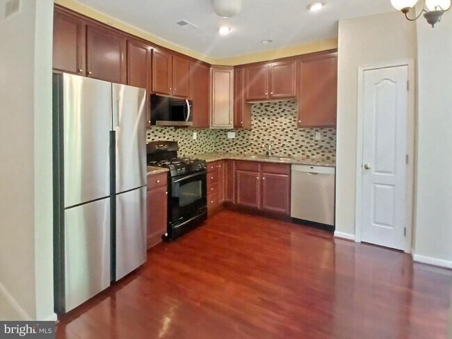 Photo - 9 Wedgewood Ct