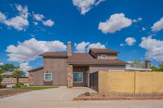 Photo - 10615 N 63rd Dr