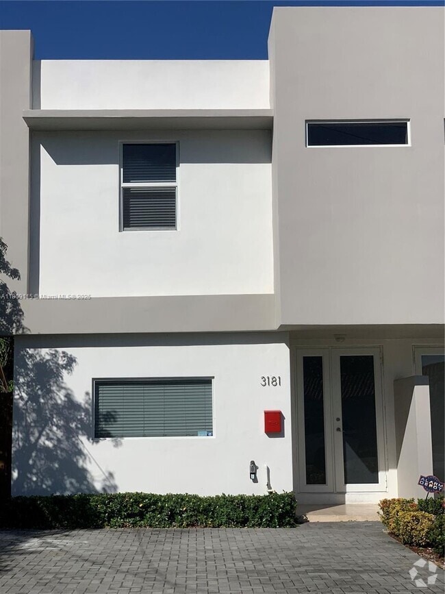 Building Photo - 3181 SW 24th St Rental
