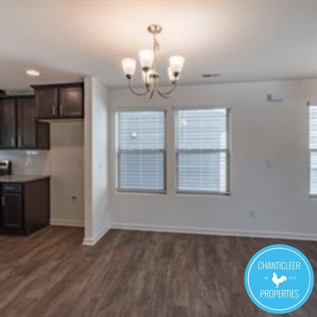 Photo - 1216 Haybrook Ln