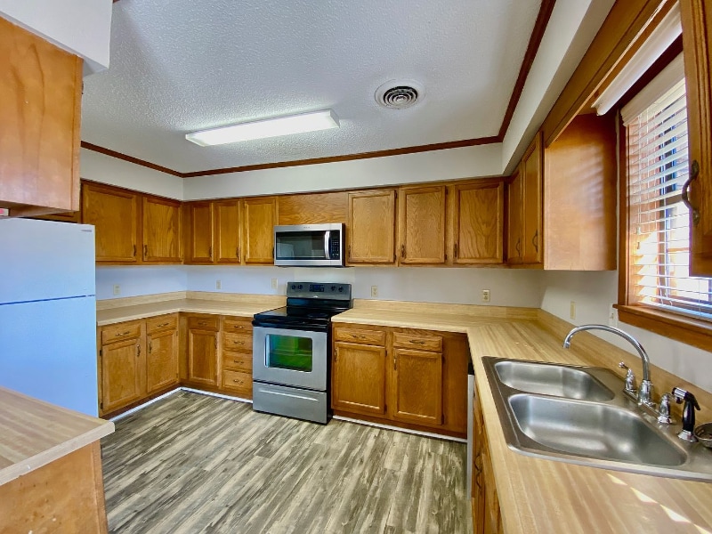 Photo - 2392 Crabapple Dr