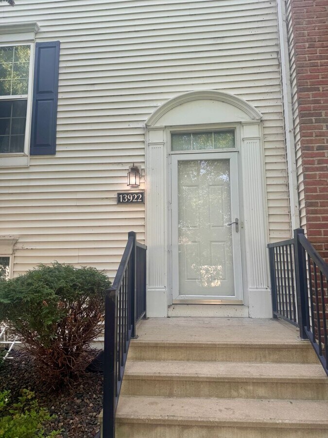 Photo - 13922 Ironstone Terrace NW