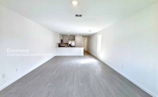 Photo - 31445 Moore Rd