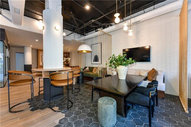 Photo - 508 Main St NE Unidad A1