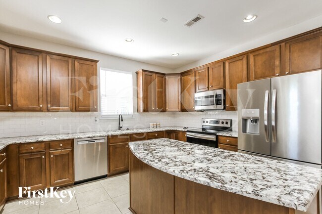 Photo - 15636 Seafield Ln