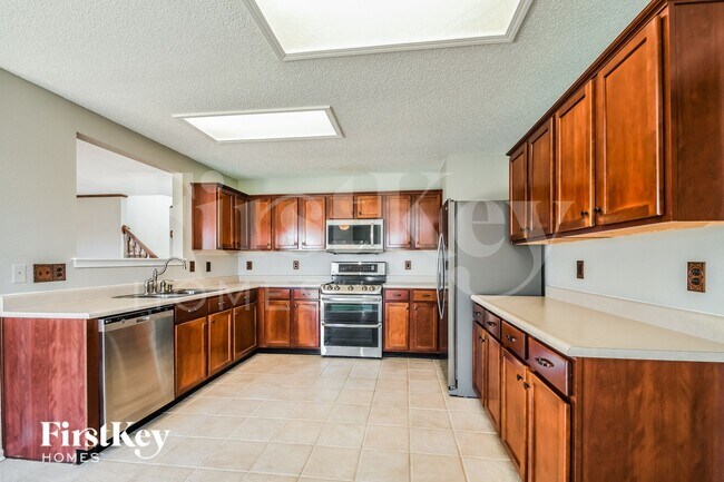 Photo - 19528 Windwood Pkwy