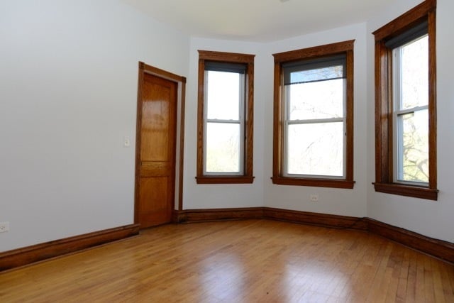 Photo - 2318 S Marshall Blvd Unit 2