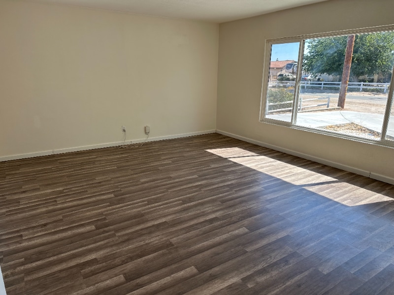 Photo - 14624 Willow St Unidad B