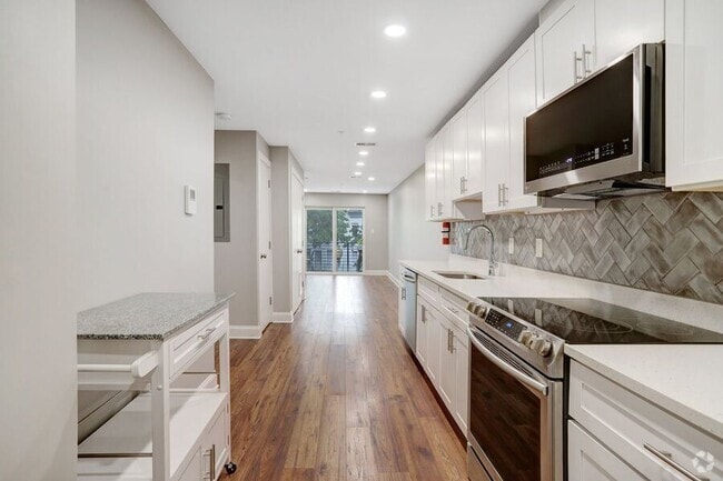 Building Photo - 3110 Georgia Ave NW Rental