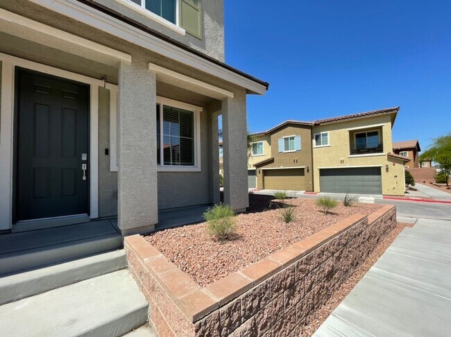 Photo - GATED 3 BED 3 BATH 2 CAR GARAGE TOWNHOUSE w/ LOFT + ROOM DOWNSTAIRS & COMMUNITY POOL IN HENDERSON