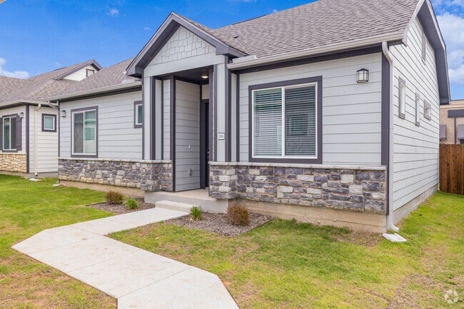 Building Photo - Avilla Rio Oaks Rental