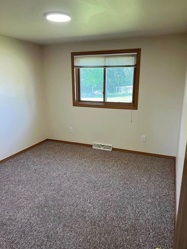 Photo - 610 N Steven Ave