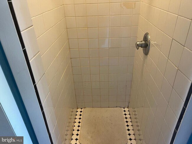 Photo - 1204 Chesapeake Dr