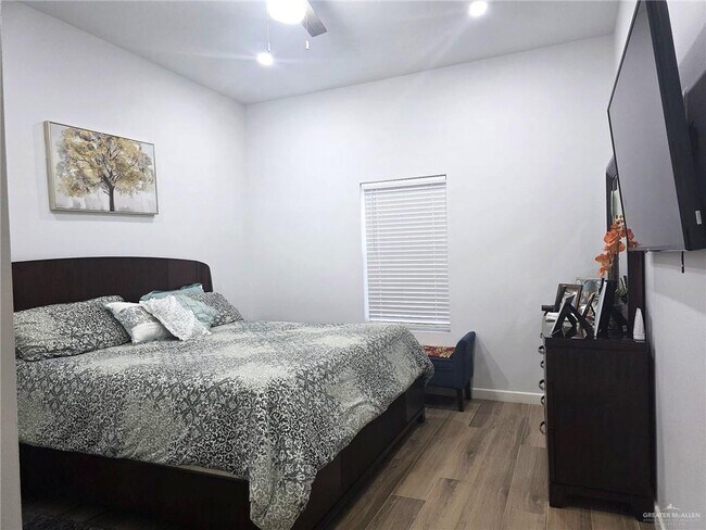 Photo - 24 N 36th St