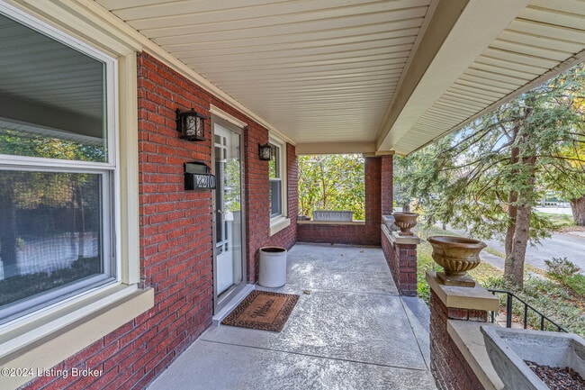 Photo - 2210 Eastview Ave