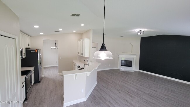 Photo - 2735 Woodsdale Dr