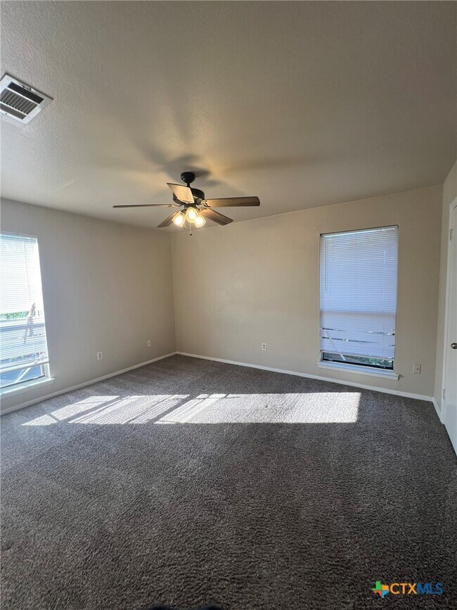 Photo - 229 Craddock Ave