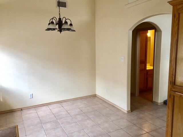 Photo - 710 DFW Dr Unit 3