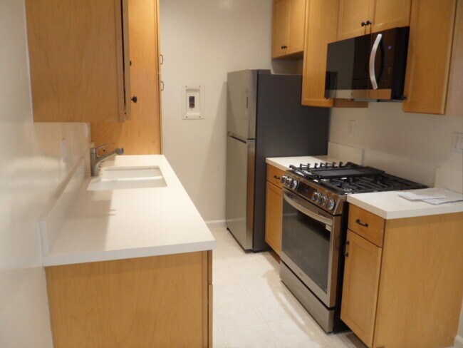 Photo - 2027 5th St Unidad C