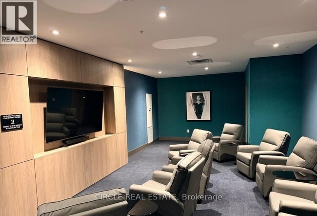 Photo - 75 James St S Unit 1105