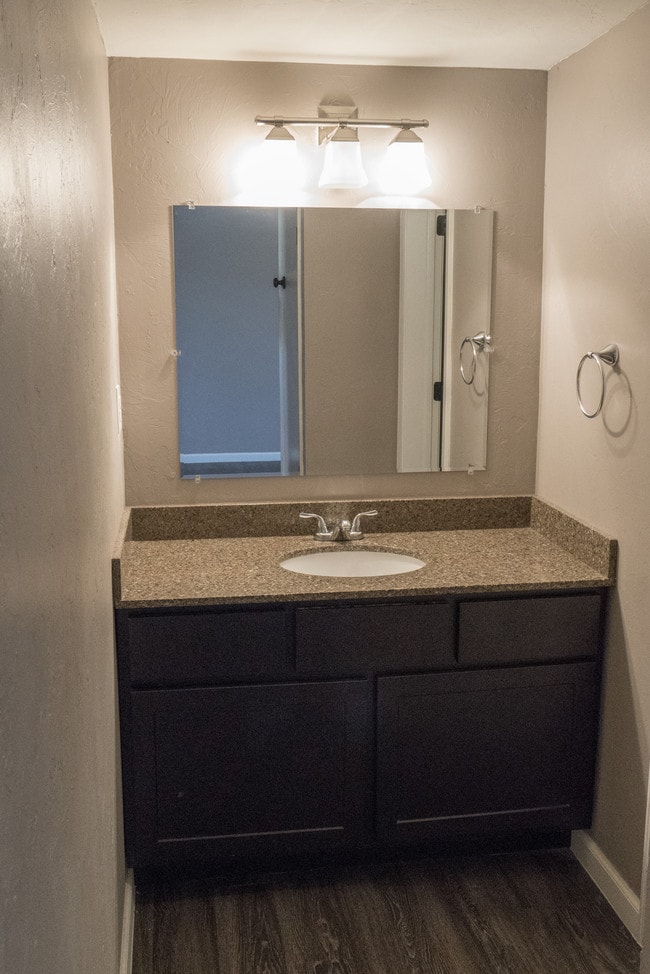 Photo - Reeds Landing Apartments