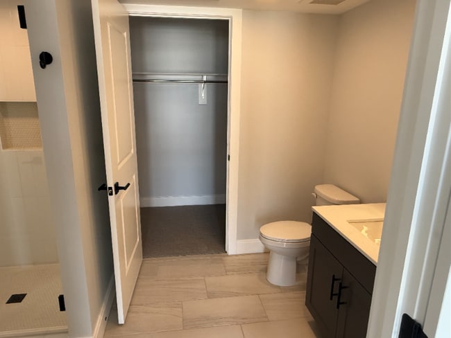 Photo - 1840 Market St Unit 402