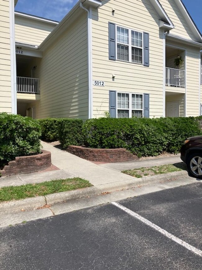 5012-04 - 5012-04 Apartment Unit 5012-04