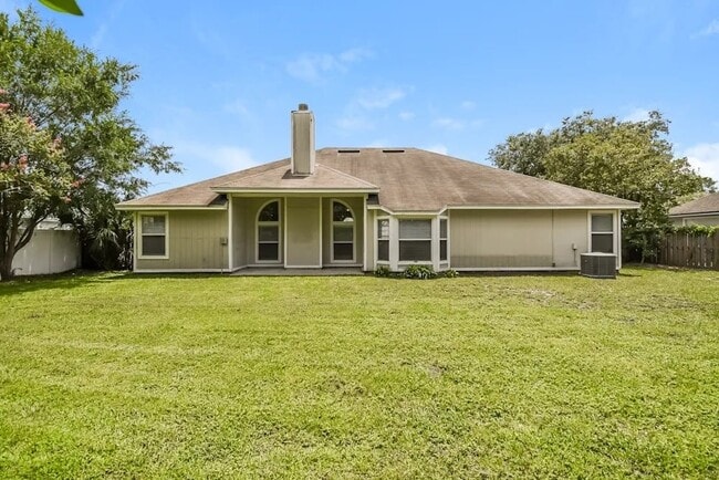 Building Photo - 12244 Mantle Dr